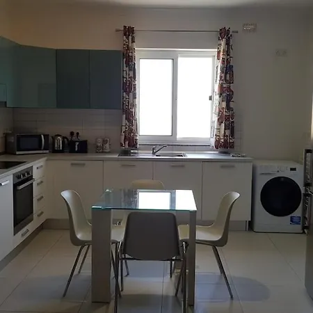 - Cozy And Modern Apartament *