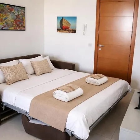 - Cozy And Modern *